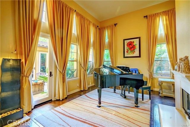 37 Twiggs, Irvine, CA 92620