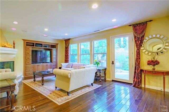 37 Twiggs, Irvine, CA 92620