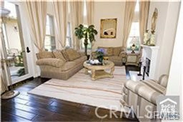 37 Twiggs, Irvine, CA 92620