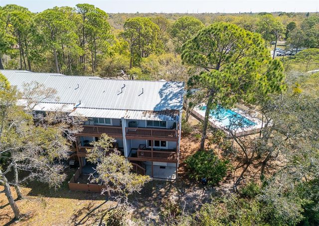 510 RYANS WOODS LANE, Palm Harbor, FL 34683