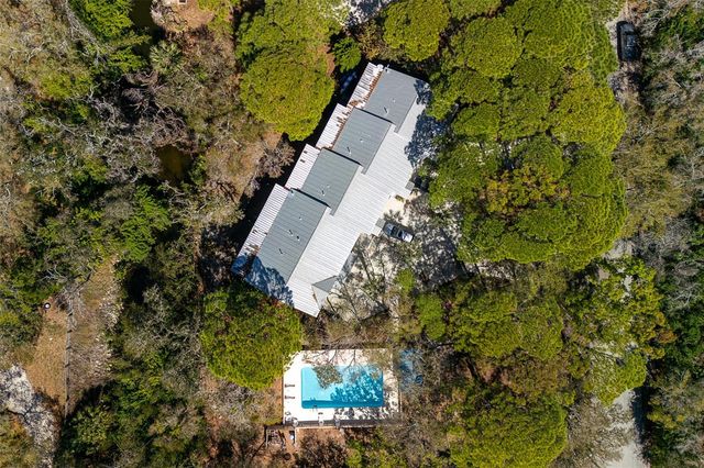 510 RYANS WOODS LANE, Palm Harbor, FL 34683