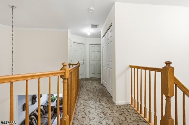 4 Reins Ct, Franklin Twp., NJ 08873