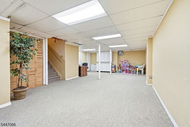 4 Reins Ct, Franklin Twp., NJ 08873