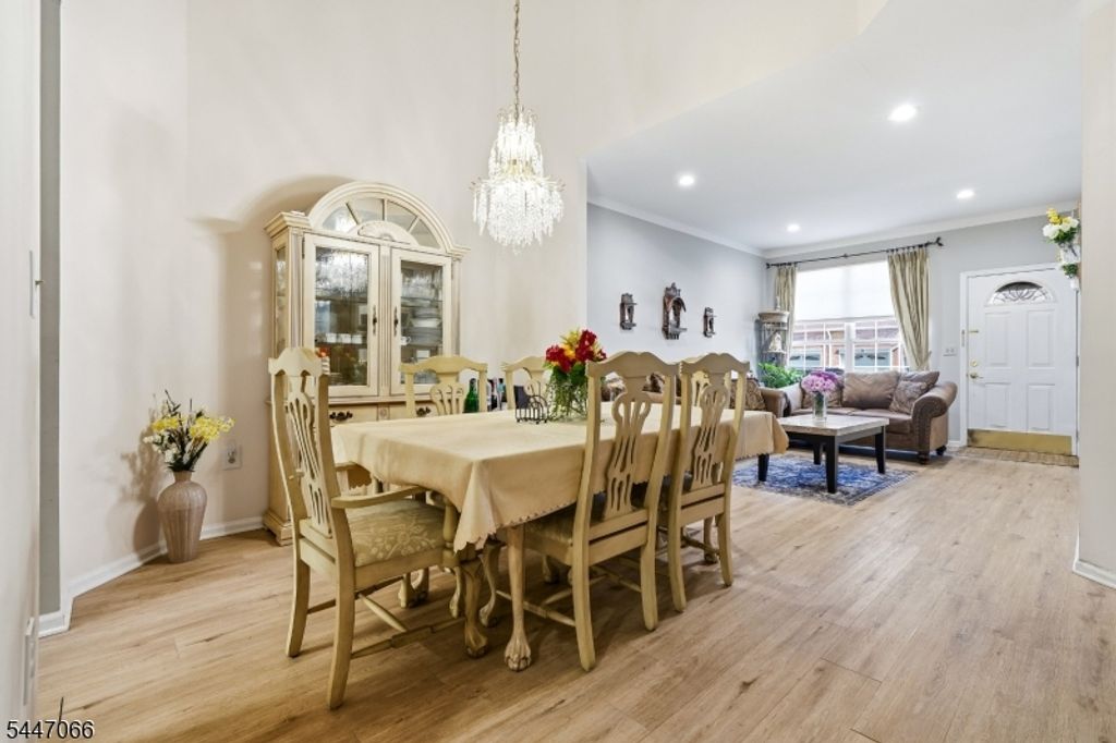 4 Reins Ct, Franklin Twp., NJ 08873 — photo 4