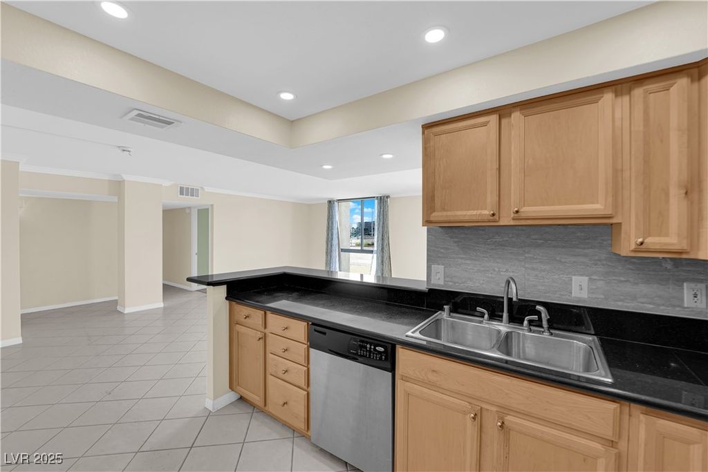 Image 12 of property listing at 3930 University Center Drive 202, Las Vegas, NV 89119