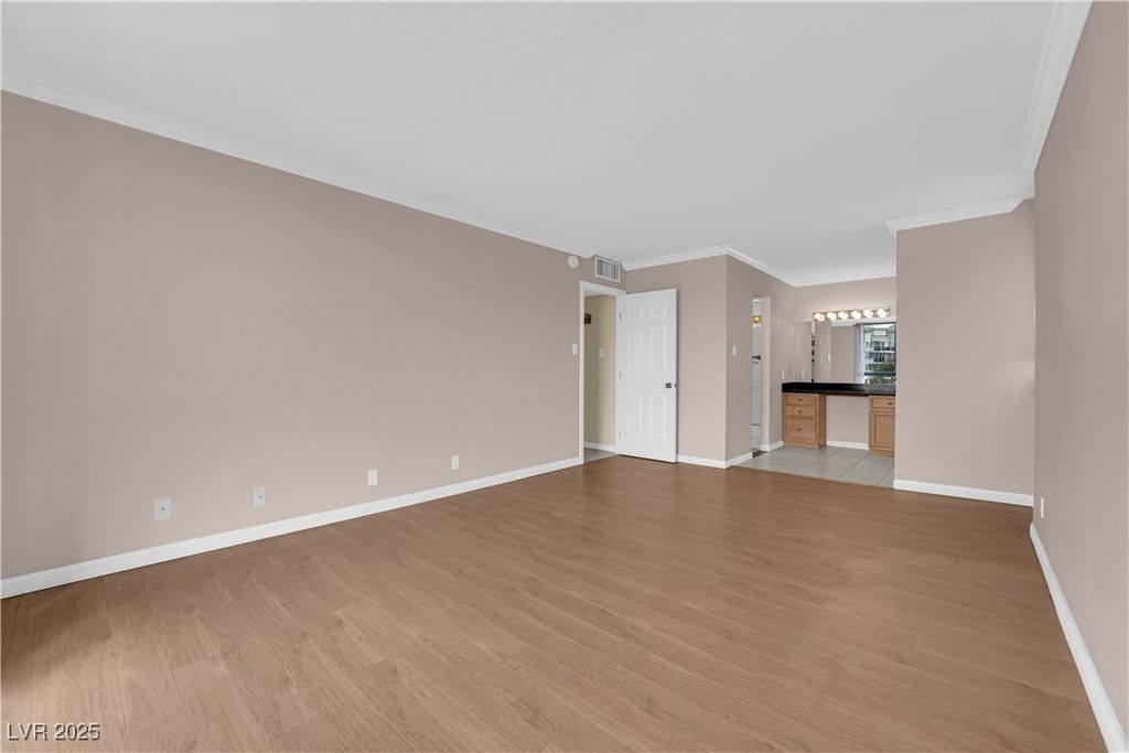 Image 20 of property listing at 3930 University Center Drive 202, Las Vegas, NV 89119