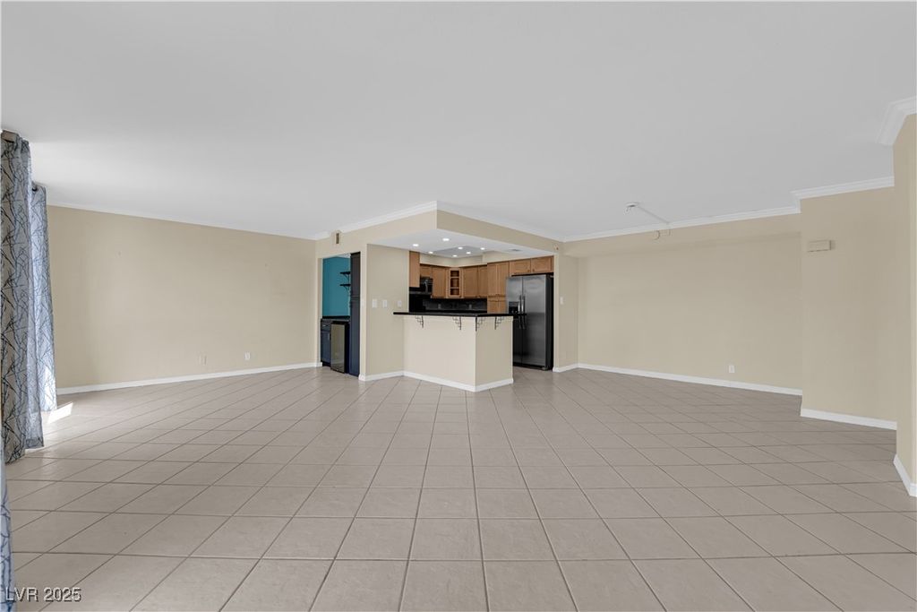Image 4 of property listing at 3930 University Center Drive 202, Las Vegas, NV 89119