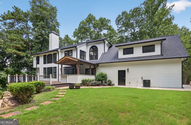651 Vinings Estates Drive, Mableton, GA 30126