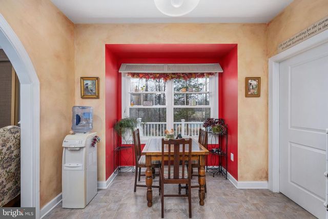 3900 WATER FRONT CT, Bumpass, VA 23024