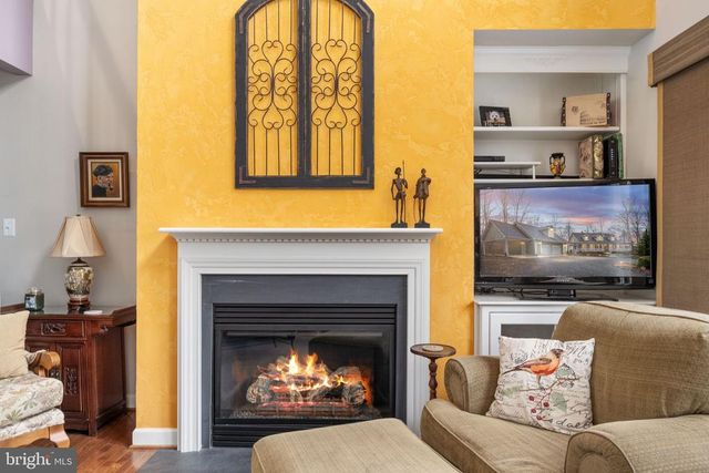 3900 WATER FRONT CT, Bumpass, VA 23024