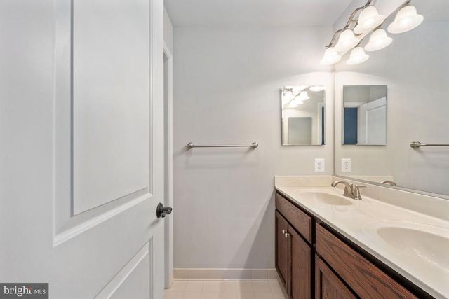 3900 WATER FRONT CT, Bumpass, VA 23024