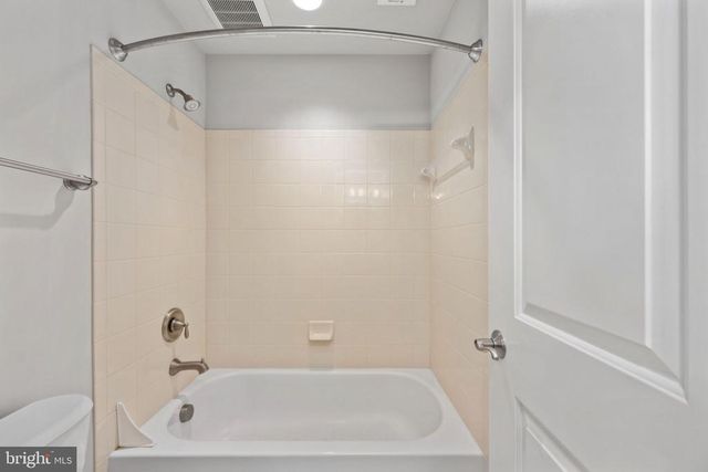 3900 WATER FRONT CT, Bumpass, VA 23024