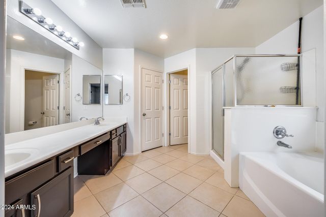 225 N 236TH Avenue, Buckeye, AZ 85396