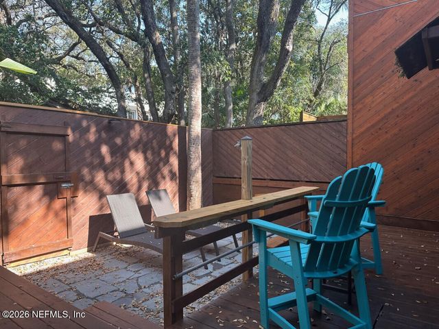 2277 SEMINOLE Road D, Atlantic Beach, FL 32233