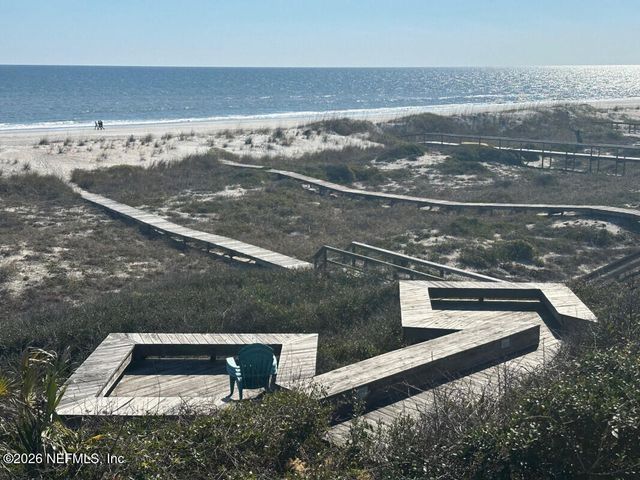 2277 SEMINOLE Road D, Atlantic Beach, FL 32233