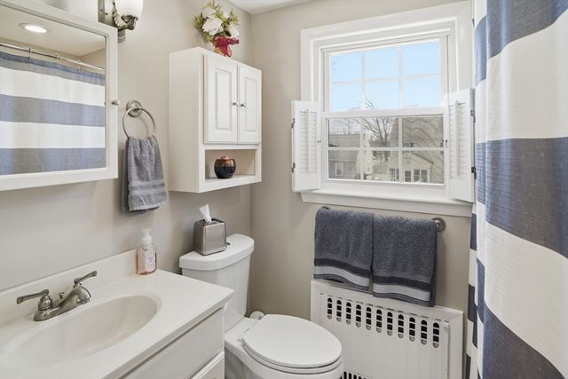 85 Newbury St, Lowell, MA 01851