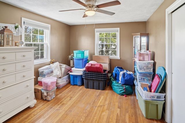 85 Newbury St, Lowell, MA 01851