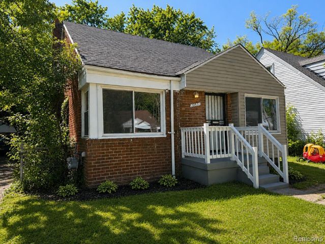 19931 Oakfield Street, Detroit, MI 48235