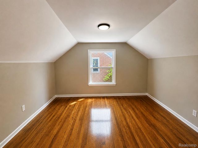 19931 Oakfield Street, Detroit, MI 48235
