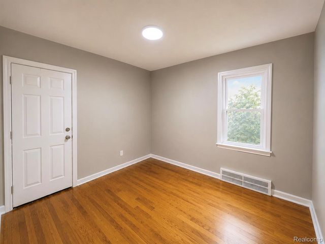 19931 Oakfield Street, Detroit, MI 48235