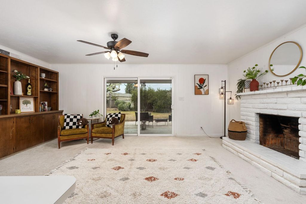 Image 11 of property listing at 1038 E Vartikian Avenue, Fresno, CA 93710