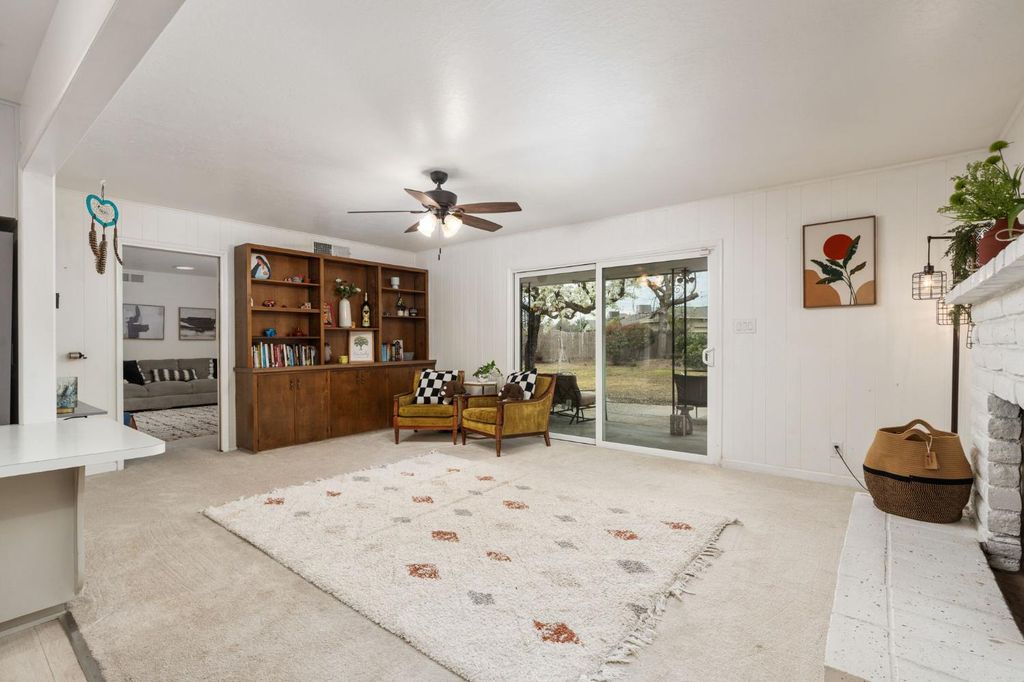 Image 12 of property listing at 1038 E Vartikian Avenue, Fresno, CA 93710