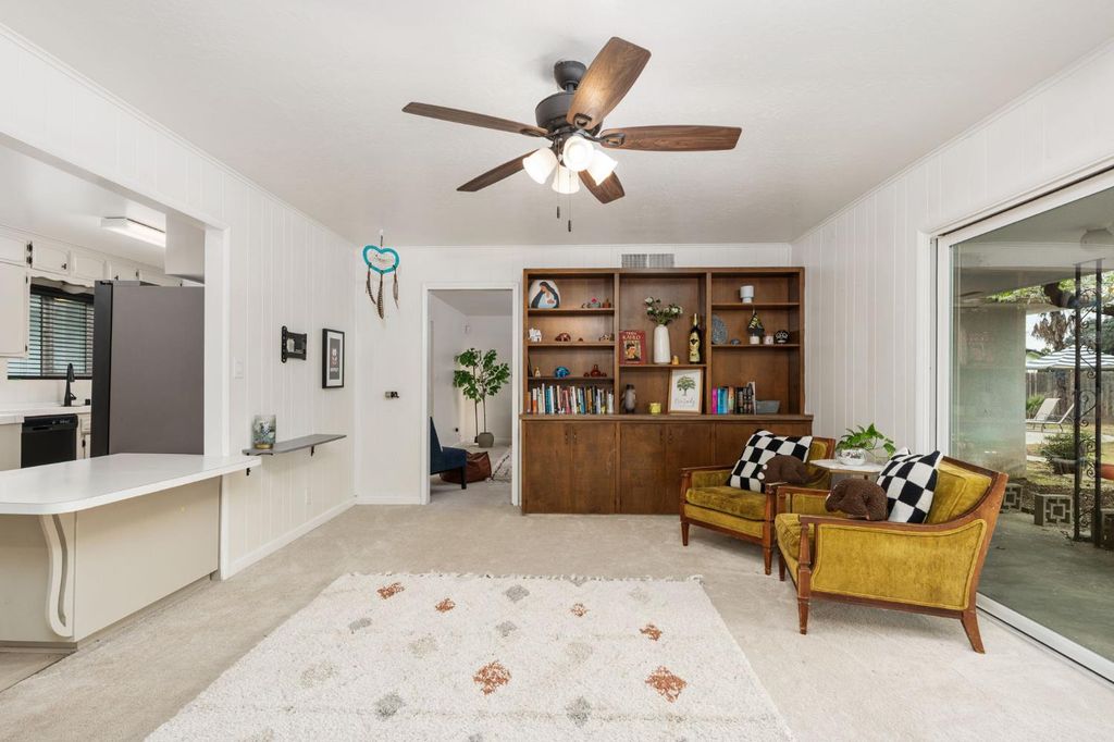 Image 13 of property listing at 1038 E Vartikian Avenue, Fresno, CA 93710