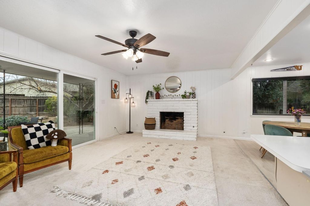 Image 15 of property listing at 1038 E Vartikian Avenue, Fresno, CA 93710