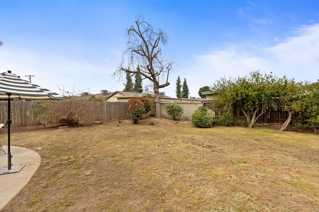 Image 34 of property listing at 1038 E Vartikian Avenue, Fresno, CA 93710