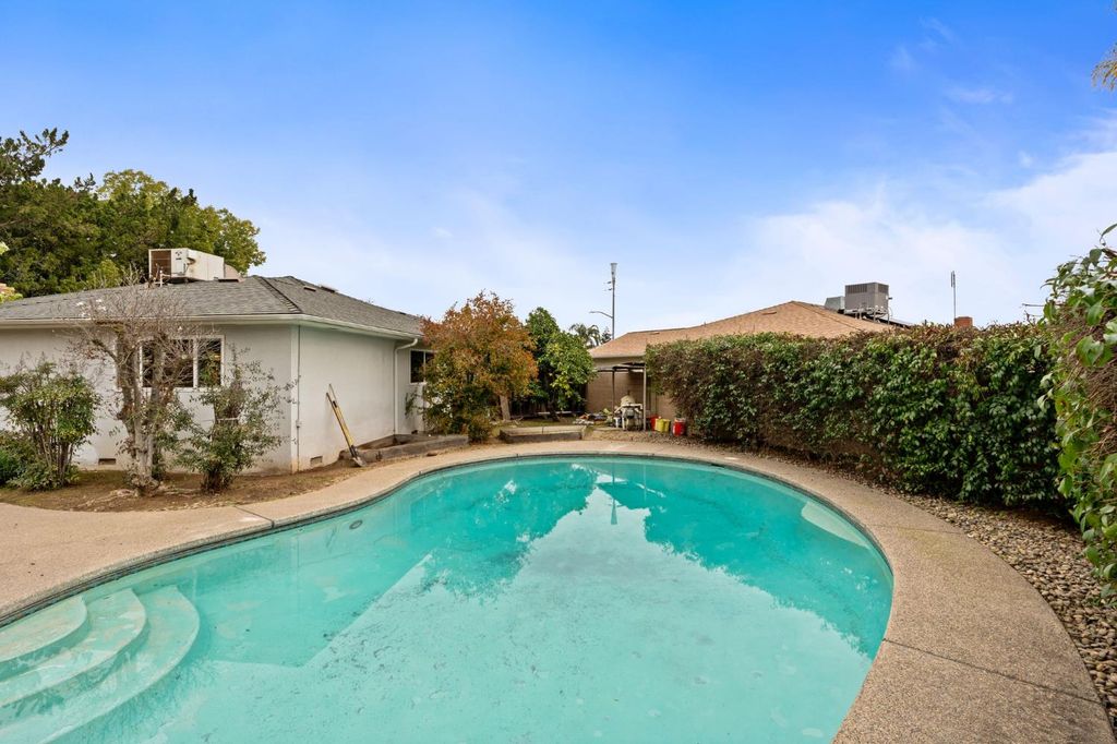 Image 38 of property listing at 1038 E Vartikian Avenue, Fresno, CA 93710