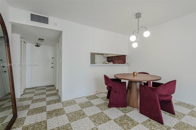 401 Ocean Drive 810, Miami Beach, FL 33139