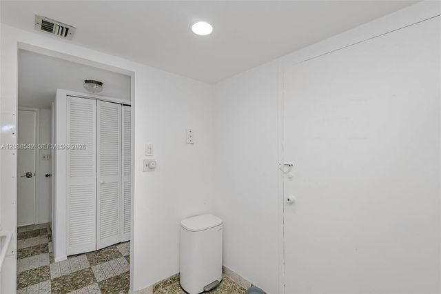 401 Ocean Drive 810, Miami Beach, FL 33139