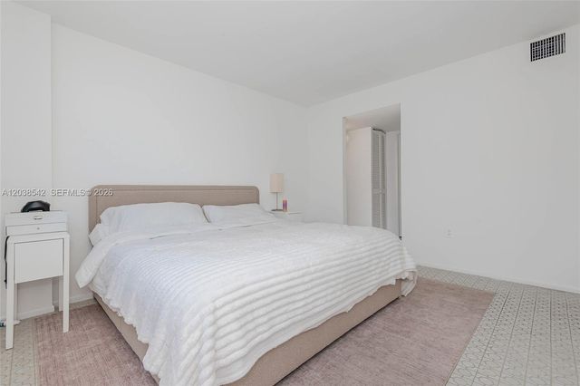 401 Ocean Drive 810, Miami Beach, FL 33139