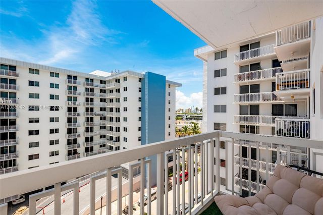 401 Ocean Drive 810, Miami Beach, FL 33139