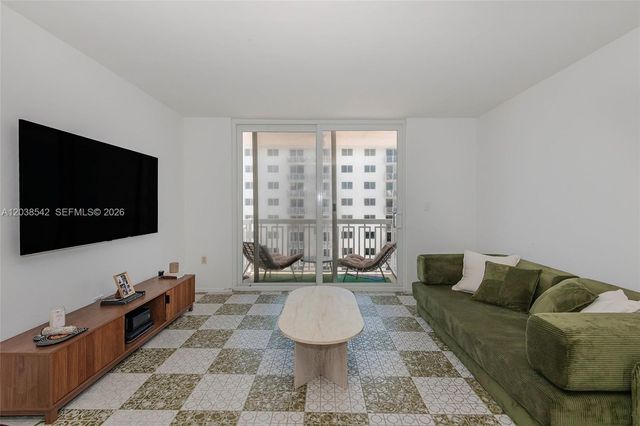 401 Ocean Drive 810, Miami Beach, FL 33139