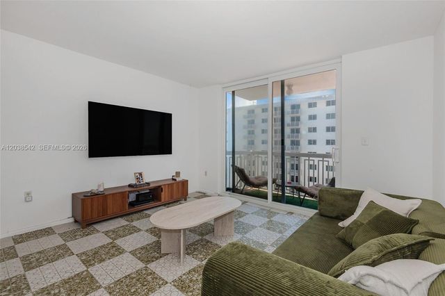 401 Ocean Drive 810, Miami Beach, FL 33139