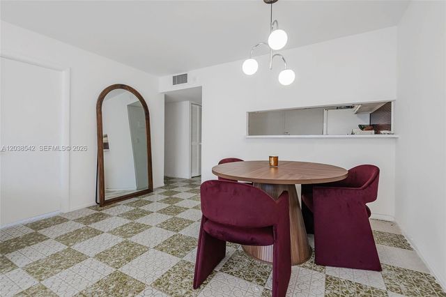 401 Ocean Drive 810, Miami Beach, FL 33139