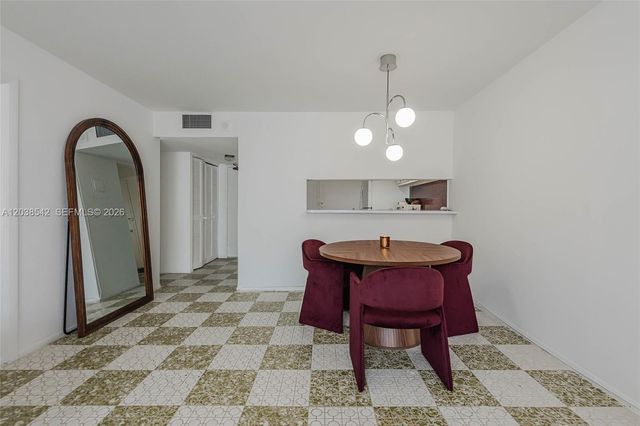 401 Ocean Drive 810, Miami Beach, FL 33139