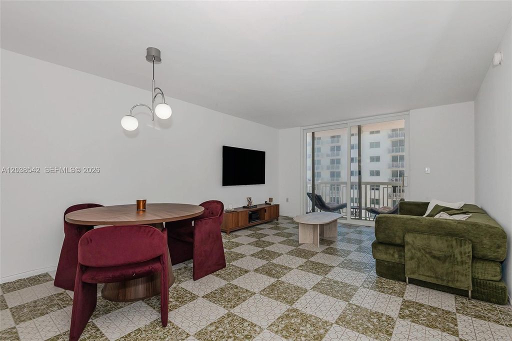 401 Ocean Drive 810, Miami Beach, FL 33139