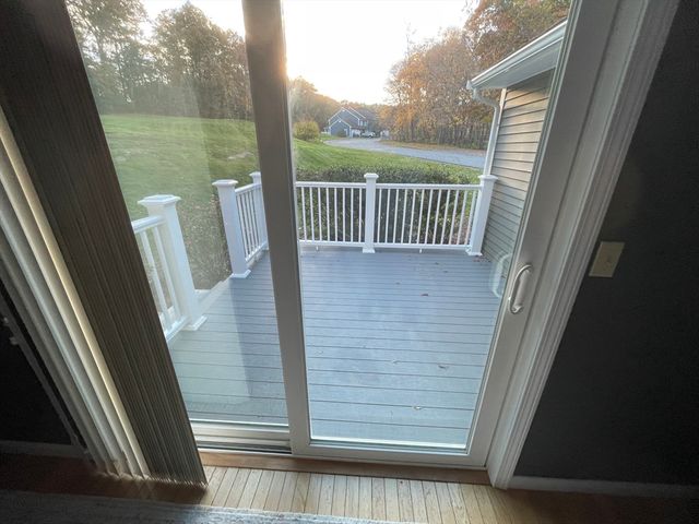 16 Stallbrook Rd 16, Milford, MA 01757
