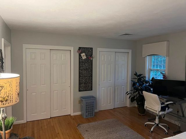 16 Stallbrook Rd 16, Milford, MA 01757