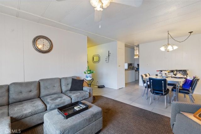 300 N Rampart 195, Orange, CA 92868
