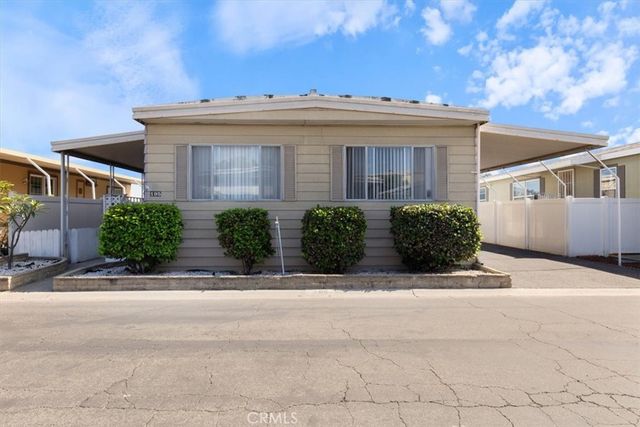 300 N Rampart 195, Orange, CA 92868