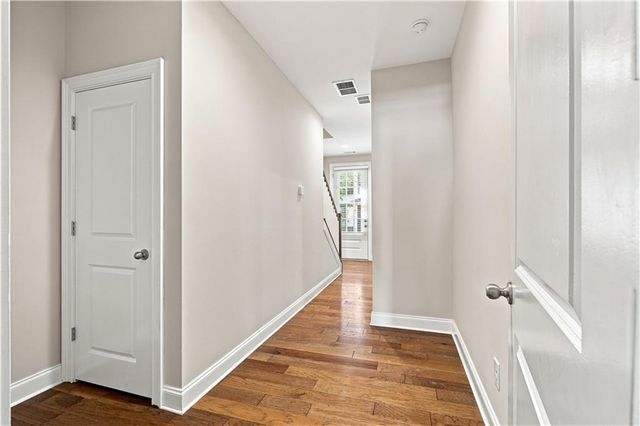 6580 Aria Village Drive, Sandy Springs, GA 30328