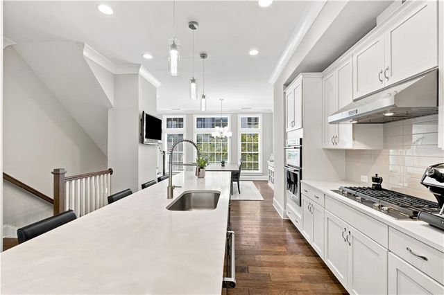 6580 Aria Village Drive, Sandy Springs, GA 30328