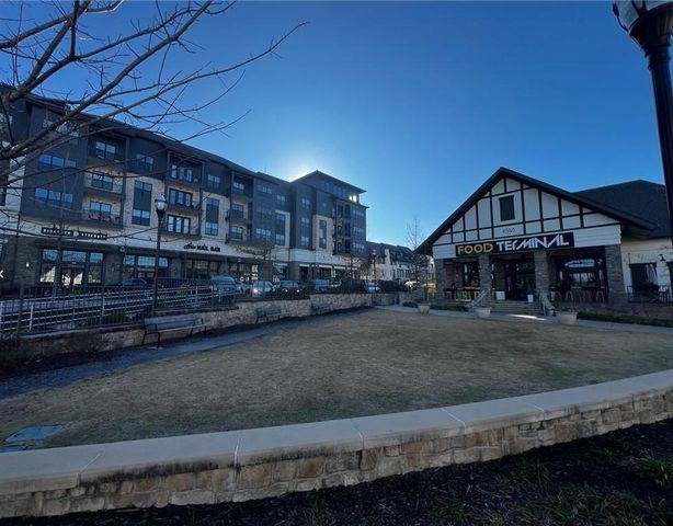 6580 Aria Village Drive, Sandy Springs, GA 30328
