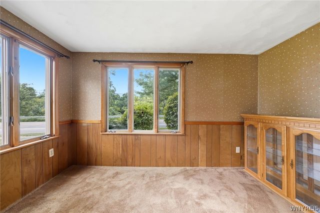3933 Lockport Avenue, Wheatfield, NY 14120