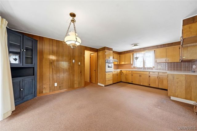 3933 Lockport Avenue, Wheatfield, NY 14120
