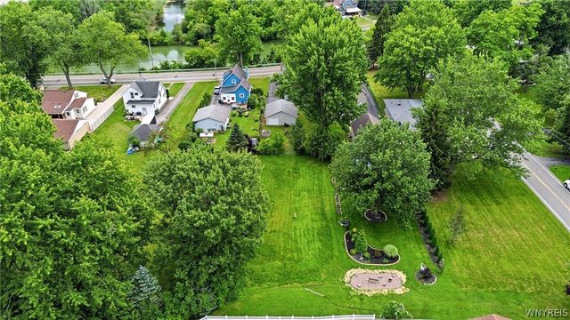 3933 Lockport Avenue, Wheatfield, NY 14120