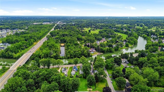 3933 Lockport Avenue, Wheatfield, NY 14120